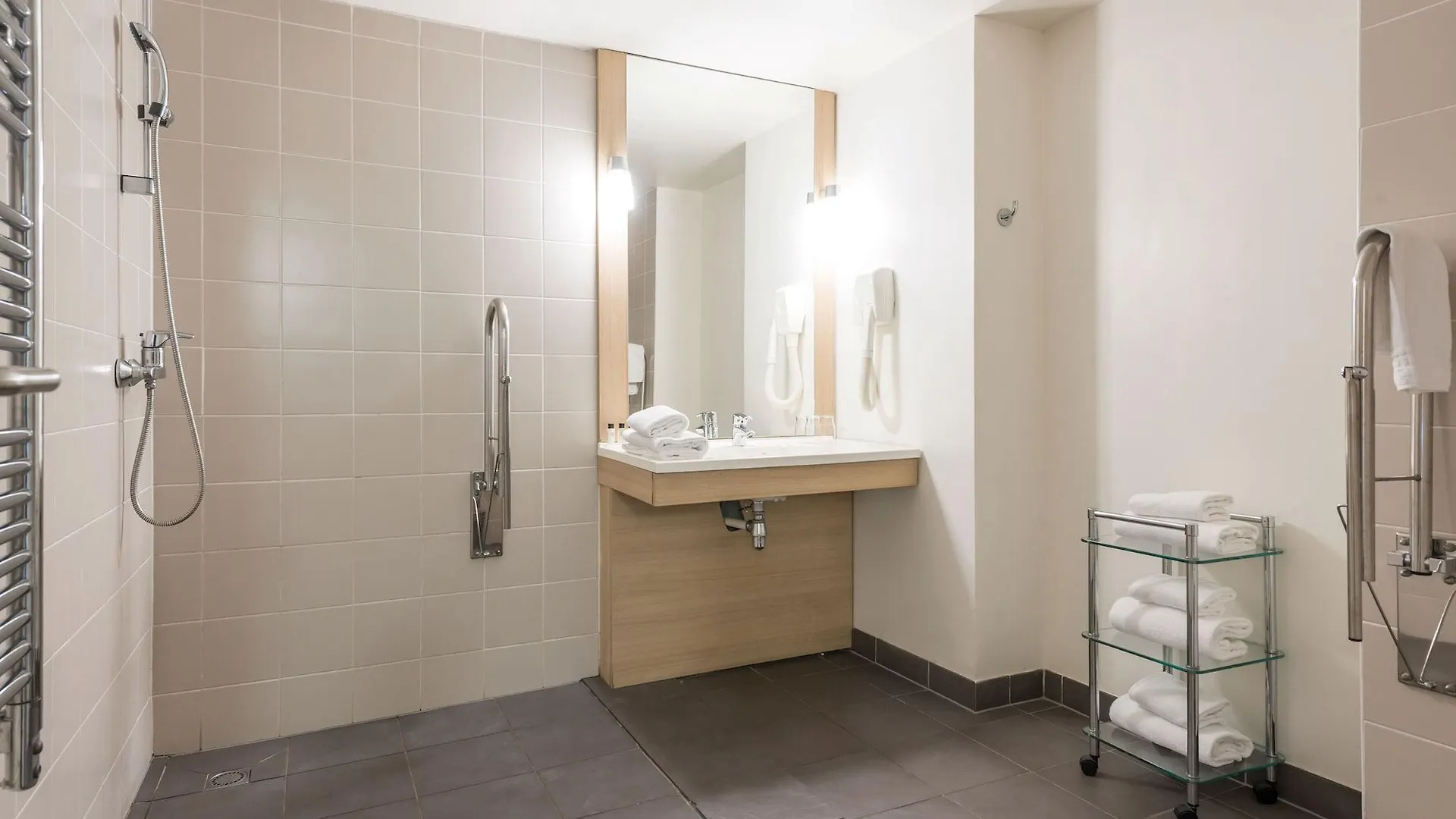 Appart'city Collection Grande Bibliotheque 4*
